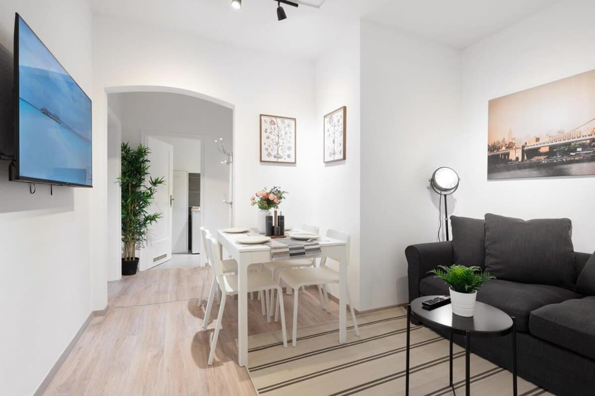 Apartment Close To Theresienwiese Monaco di Baviera Esterno foto